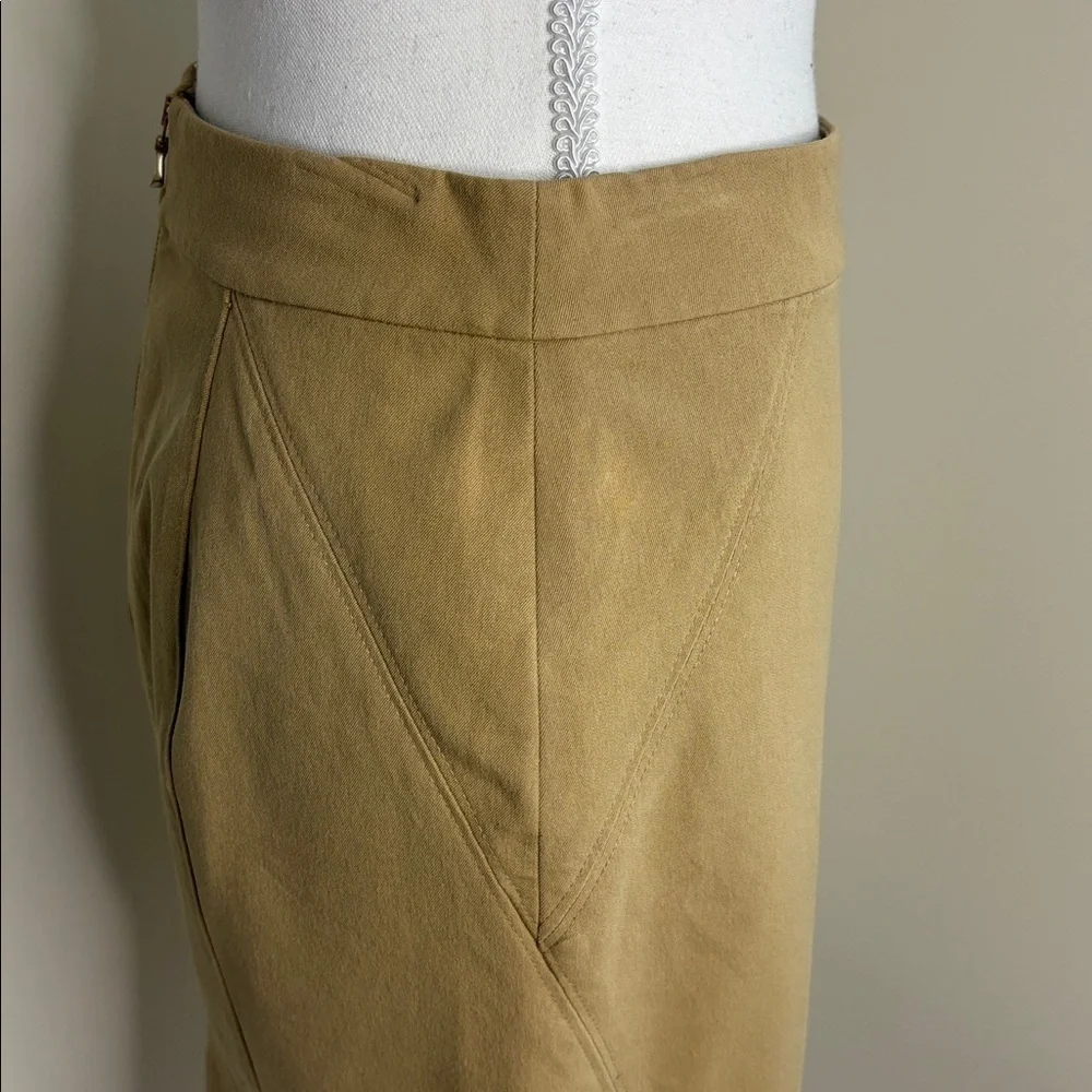 Ann Taylor Tan Pencil Skirt. Size 0